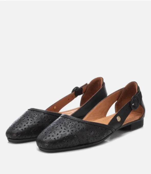 Carmela "161584" Black - Ballerina Flat